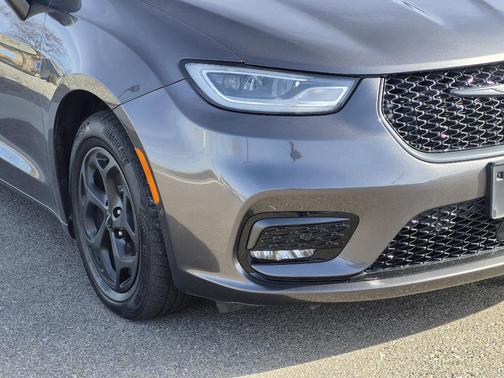 2021 Chrysler Pacifica Hybrid Touring L