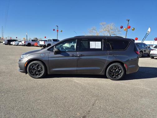 2021 Chrysler Pacifica Hybrid Touring L