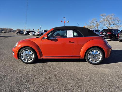 2018 Volkswagen Beetle 2.0T SE