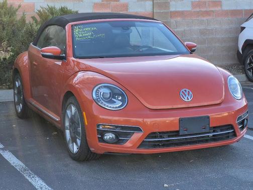 2018 Volkswagen Beetle 2.0T SE