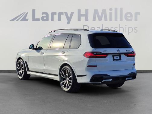 2020 BMW X7 M50i