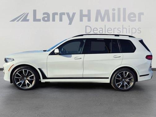 2020 BMW X7 M50i