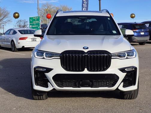2020 BMW X7 M50i