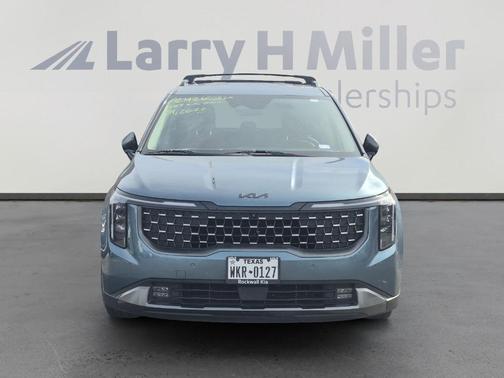 2025 Kia Carnival SX