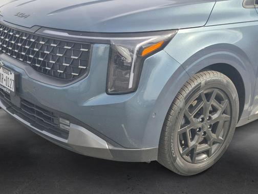 2025 Kia Carnival SX