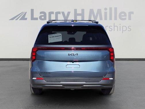 2025 Kia Carnival SX