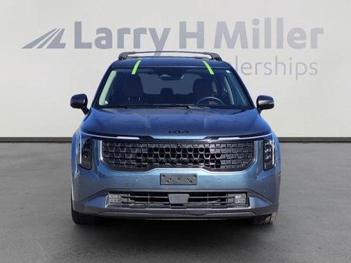 2025 Kia Carnival SX