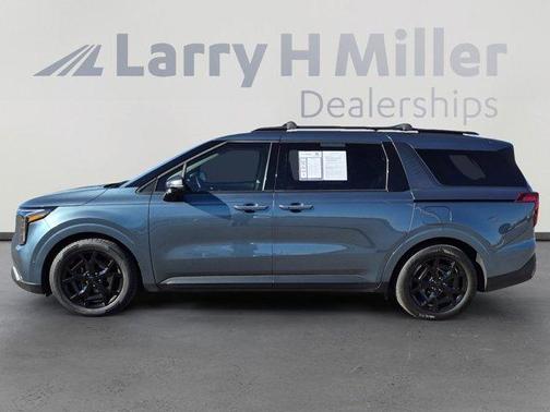 2025 Kia Carnival SX
