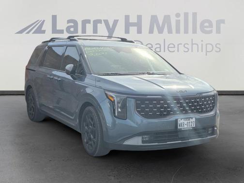 2025 Kia Carnival SX