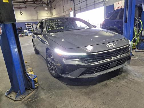 2025 Hyundai ELANTRA SEL Convenience