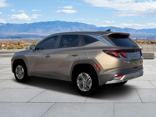 2026 Hyundai TUCSON Hybrid Blue SE