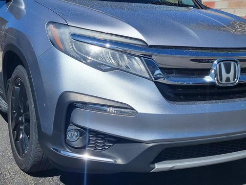 Modern Steel Metallic 2022 Honda Pilot Elite