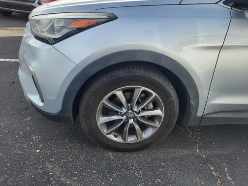 Circuit Silver 2018 Hyundai SANTA FE SE