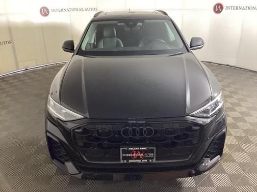 2025 Audi Q8 55 Premium Plus