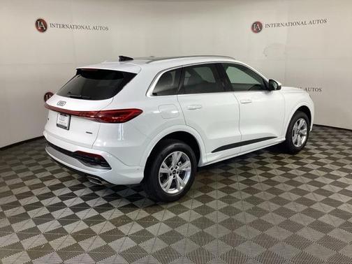2025 Audi Q5 Premium