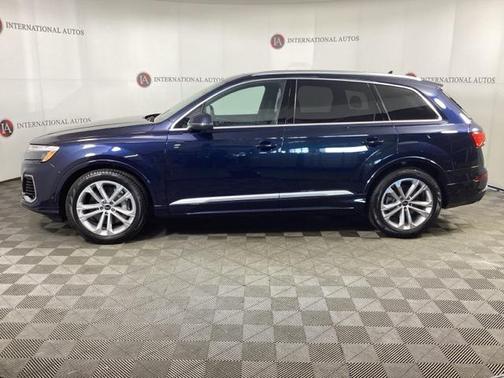 2025 Audi Q7 55 Premium Plus