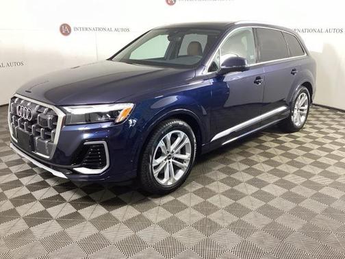 2025 Audi Q7 55 Premium Plus