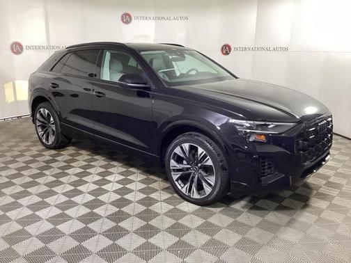 2025 Audi Q8 55 Premium Plus