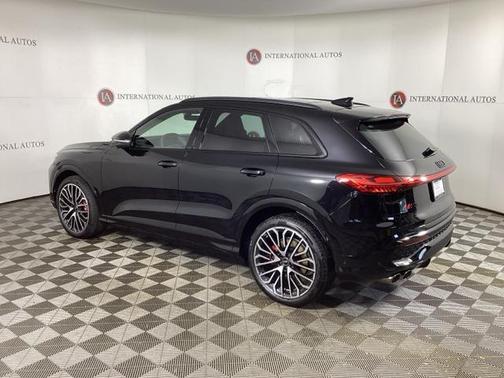 2025 Audi SQ5 3.0T Prestige