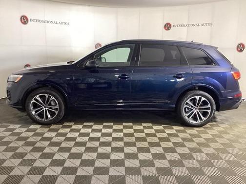 2025 Audi Q7 45 Premium Plus