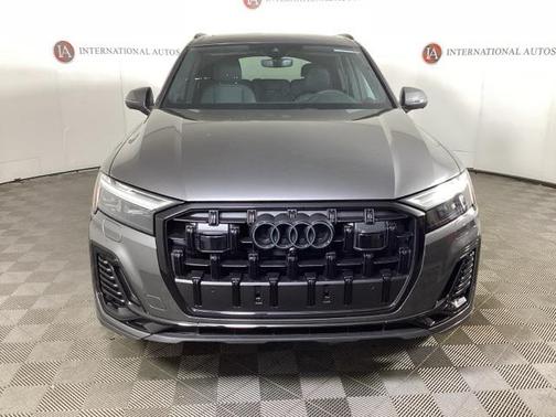 2026 Audi Q7 45 Premium Plus