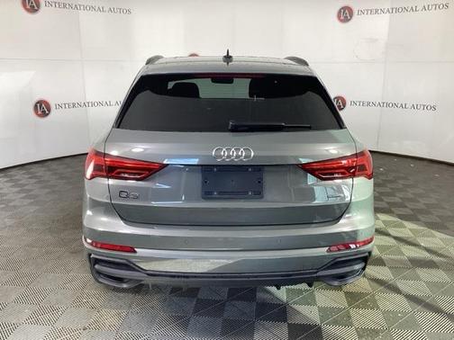 2025 Audi Q3 Premium 45 TFSI S line quattro Tiptronic