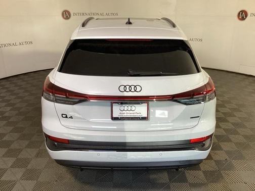 2025 Audi Q4 e-tron Premium 55 quattro