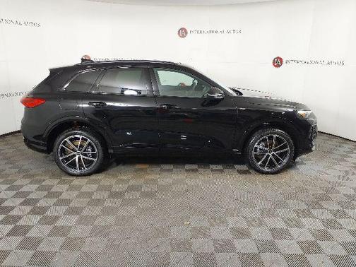2026 Audi Q5 Premium Plus TFSI quattro S tronic