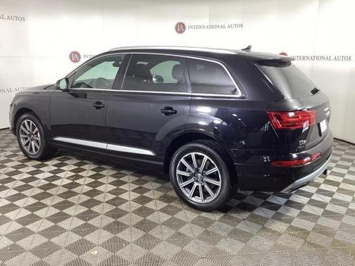 2019 Audi Q7 55 Premium Plus
