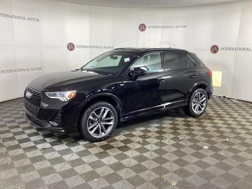 2025 Audi Q3 Premium 45 TFSI S line quattro Tiptronic