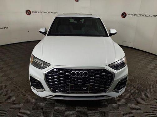 Glacier White Metallic 2024 Audi Q5 45 S line Premium Plus