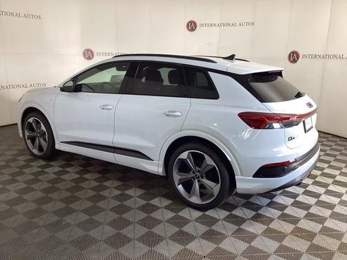 2025 Audi Q4 e-tron Premium Plus 55 quattro