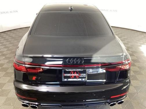 2025 Audi S8 4.0T