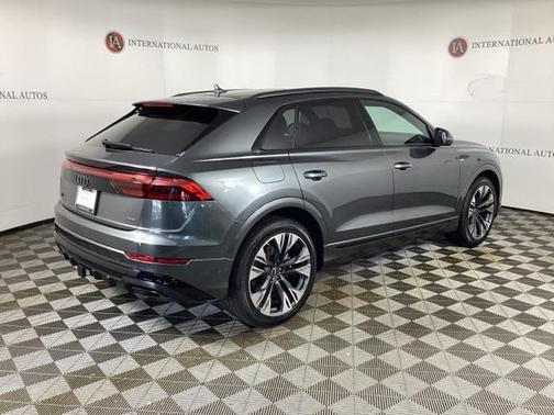 2025 Audi Q8 55 Prestige
