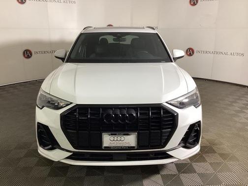 2022 Audi Q3 45 S line Premium