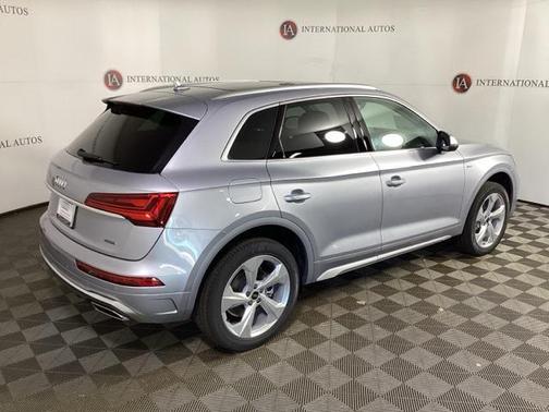 2025 Audi Q5 45 S line Premium Plus