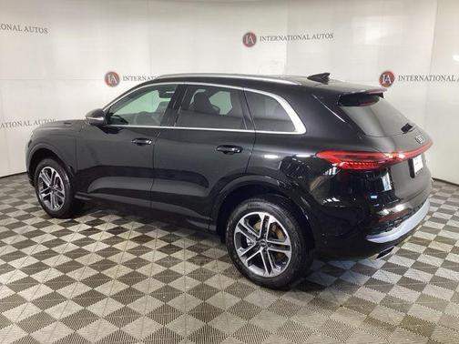 2025 Audi Q5 Premium Plus TFSI quattro S tronic