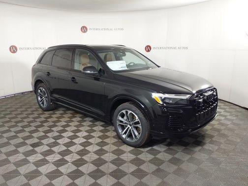 Mythos Black Metallic 2026 Audi Q7 45 Premium Plus