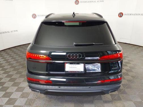 Mythos Black Metallic 2026 Audi Q7 45 Premium Plus