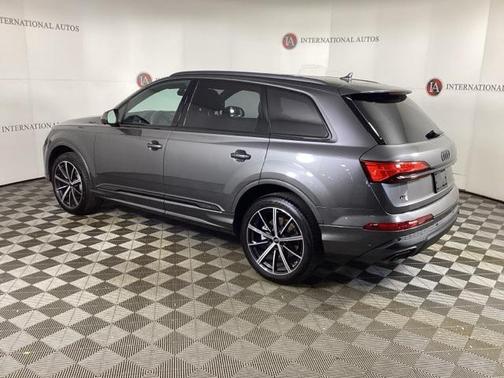 2025 Audi Q7 45 Premium Plus