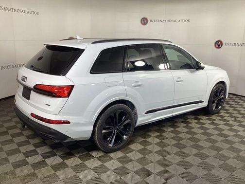 2026 Audi Q7 55 Premium Plus