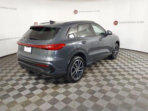 2026 Audi Q5 Premium Plus TFSI quattro S tronic