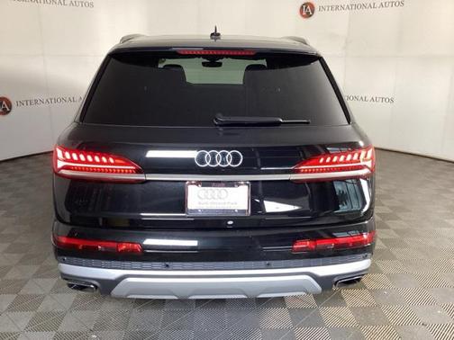 2025 Audi Q7 45 Premium Plus