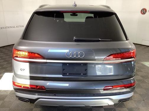 2025 Audi Q7 55 Premium Plus