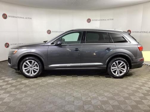 2025 Audi Q7 55 Premium Plus