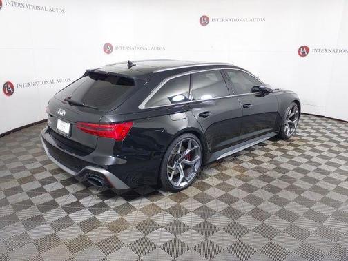 Mythos Black Metallic 2025 Audi RS 6 Avant 4.0T