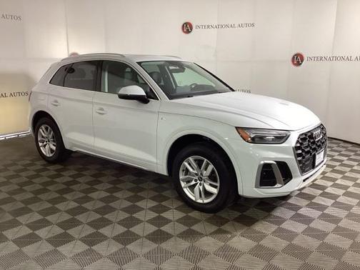 2023 Audi Q5 45 S line Premium