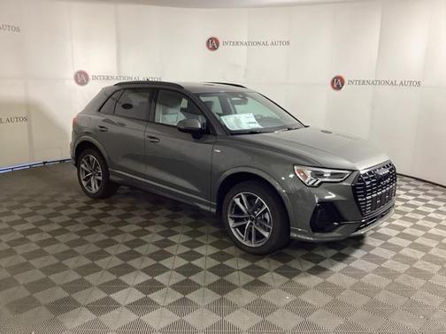 2025 Audi Q3 Premium 45 TFSI S line quattro Tiptronic