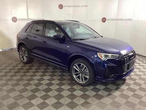 2025 Audi Q3 Premium 45 TFSI S line quattro Tiptronic