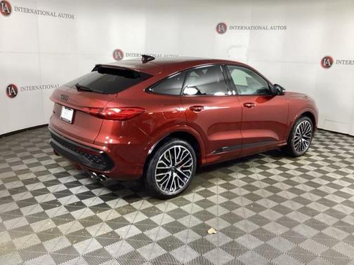 2025 Audi SQ5 3.0T Prestige